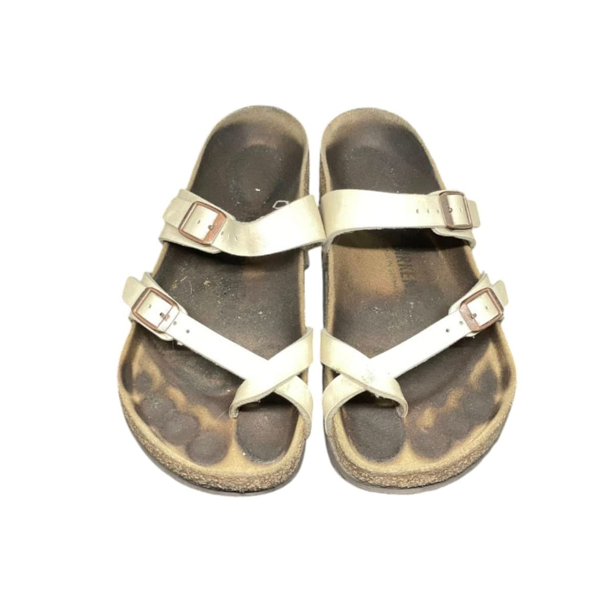 Birkenstock ก่อนทำความสะอาด