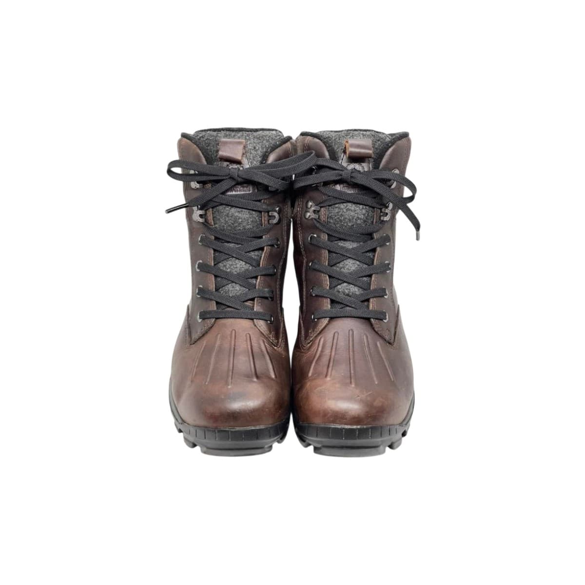 รองเท้าหนัง หลังทำความสะอาด